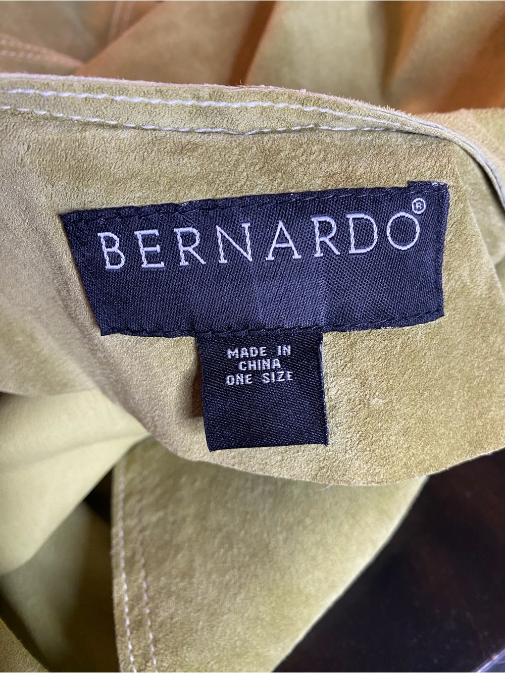Bernardo Light Olive Green 100% Suede Leather Poncho - One Size - Picture 4 of 5